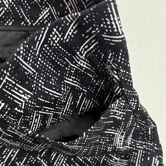 Apt. 9 Black and White Women's Shorts - Picture 5 of 8